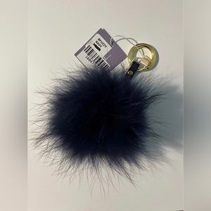 Pom pom keychain